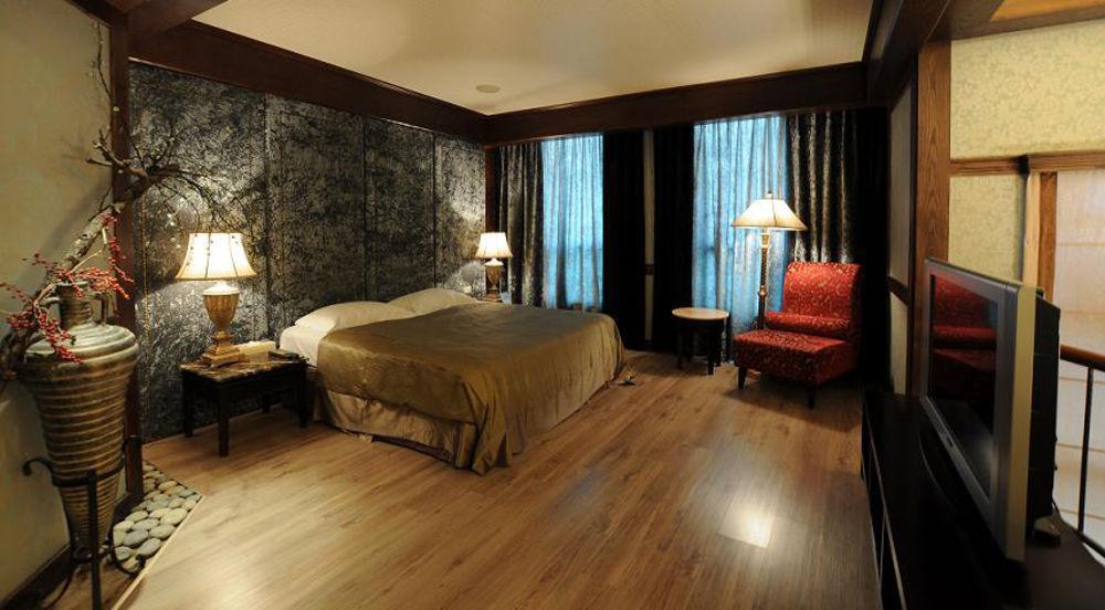 Liti Motel Taichung Exterior foto